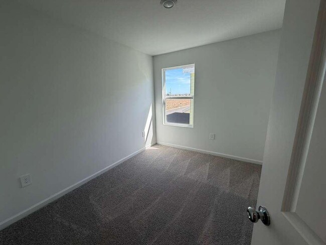 Building Photo - 7194 SW 91st Ln