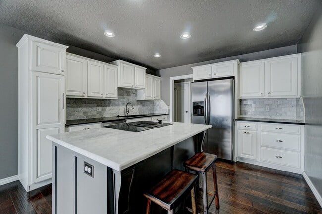 Building Photo - Updated 3-bedroom, 2-bath home in SE Edmond