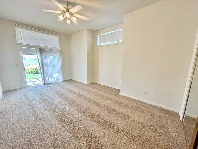 Building Photo - 924 Springfield Dr