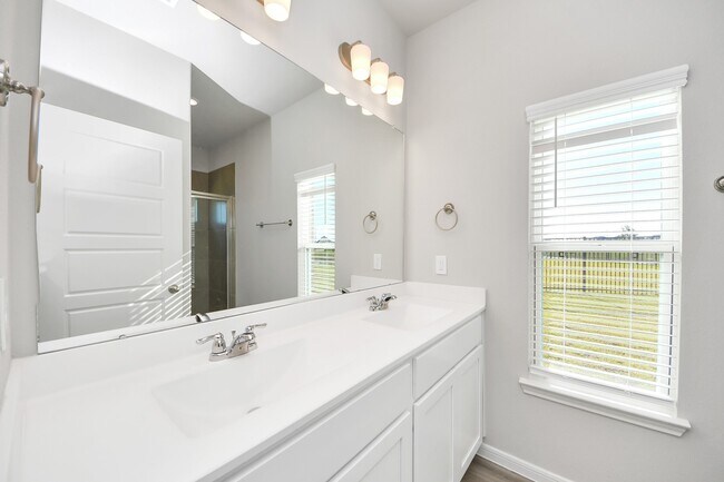 Building Photo - 1472 Sundown Gln Ln