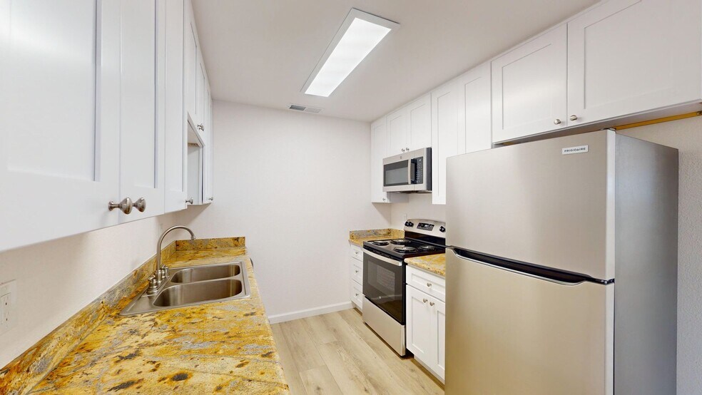 Interior Photo - Maplewood Apartments