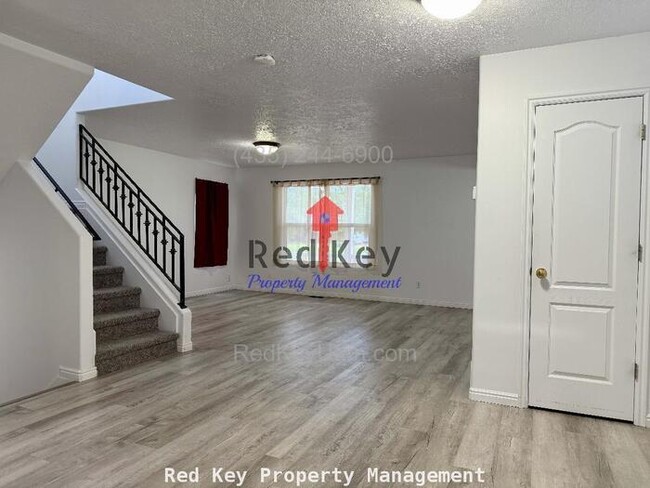 Building Photo - Durocher Ln. Single Family Home