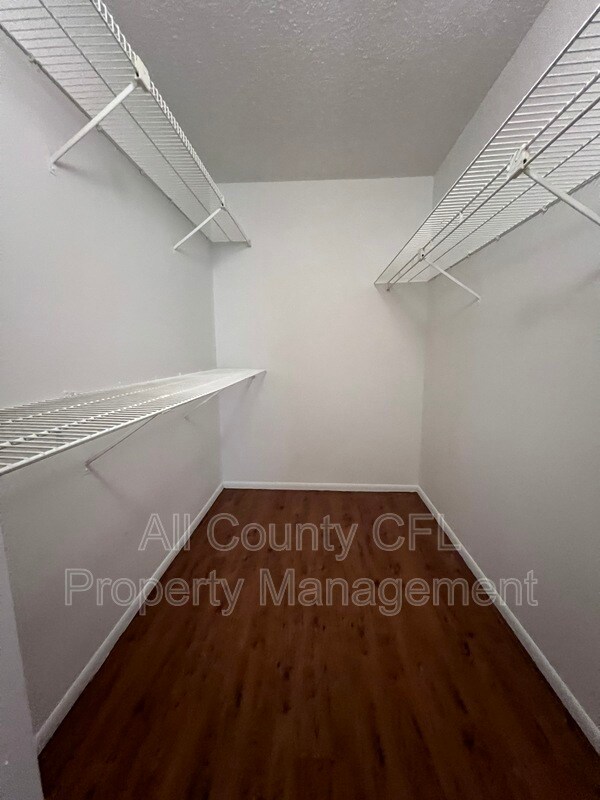 Building Photo - 643 Dory Ln