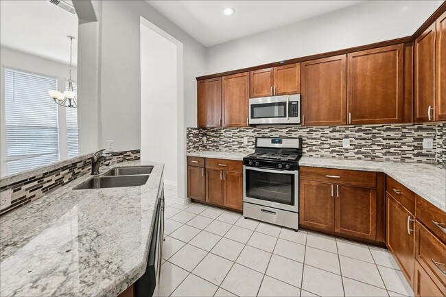 Building Photo - 2204 Perkins Crossing Dr
