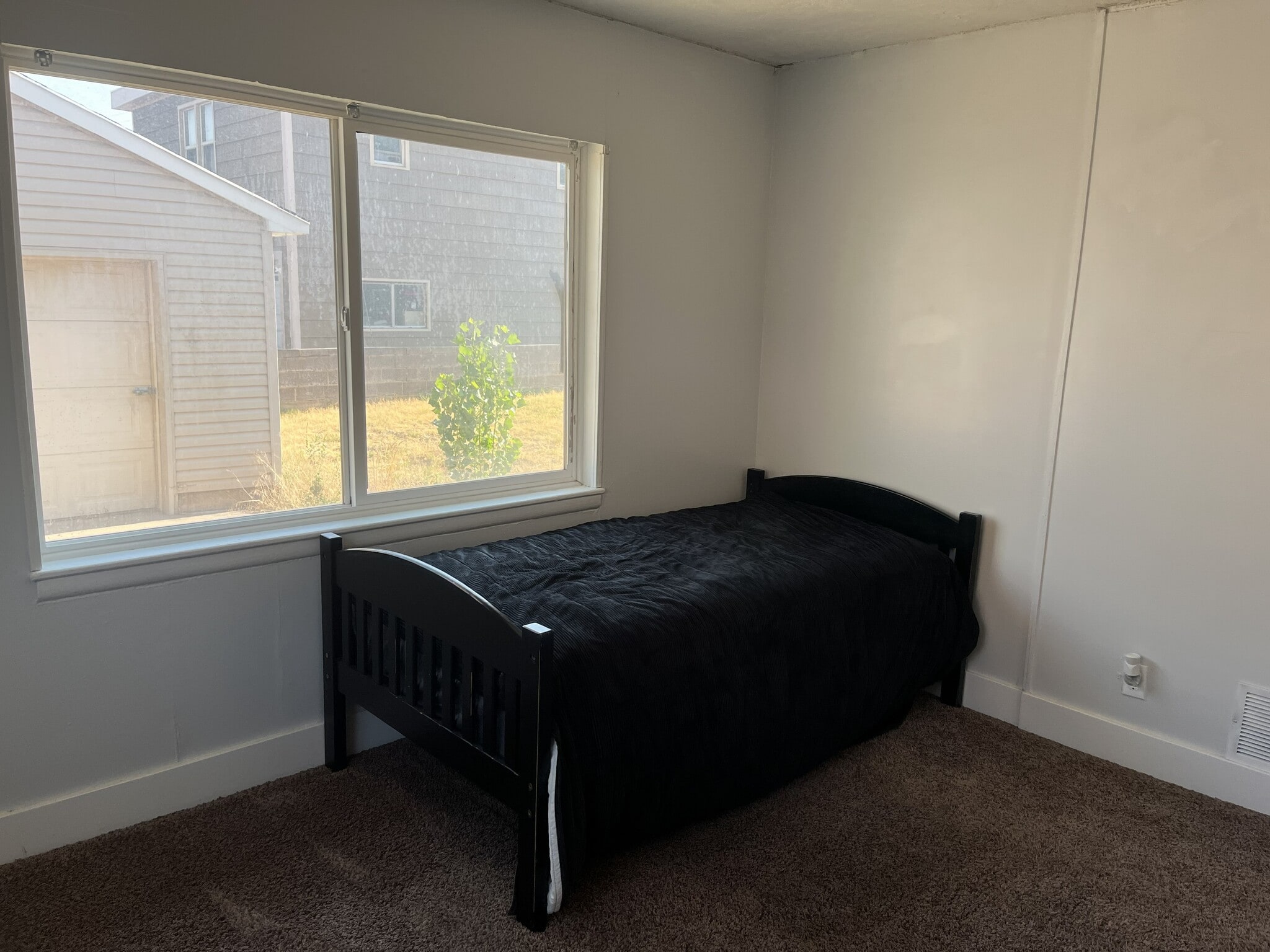 Building Photo - 356 E 200 S
