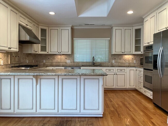 Building Photo - Charming Willow Glen Retreat – 3BR/2BA Jus...