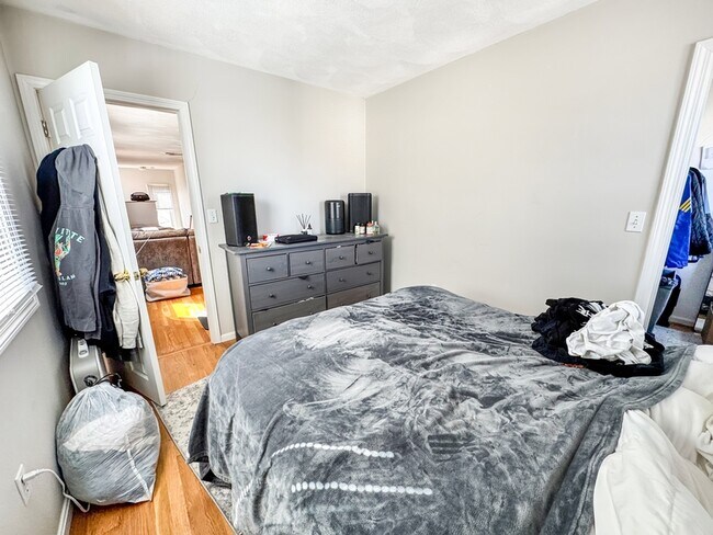 Building Photo - 28 Fisk Ave