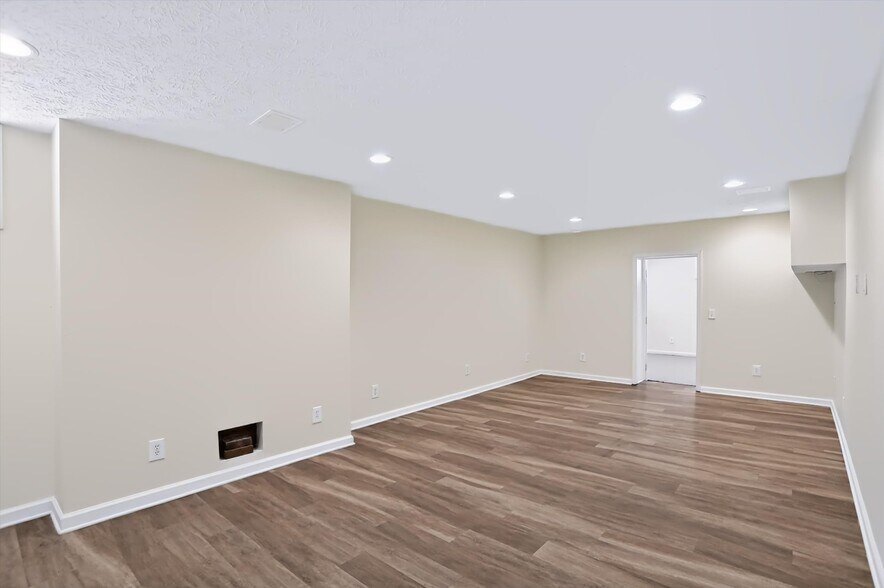 Building Photo - 4202 N Capitol Ave