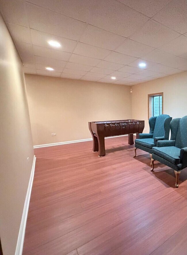 Building Photo - 3823 Sunburst Ln