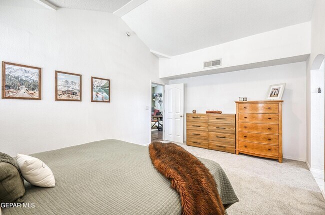 Building Photo - 12748 Tierra Pueblo Dr
