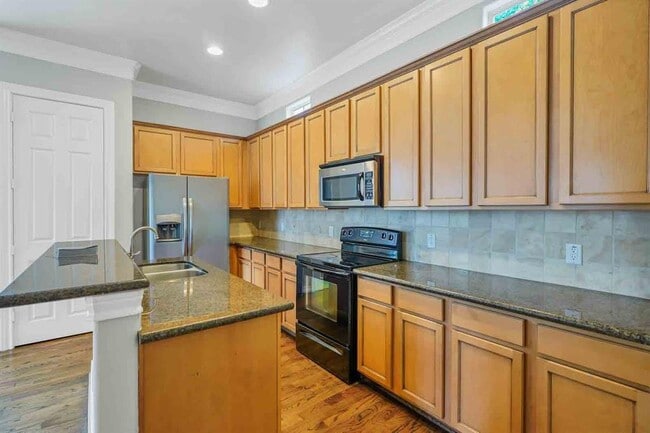 Building Photo - 9028 Harbor Hills Dr