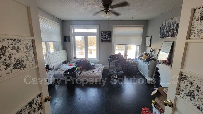 Building Photo - 1229 Commonwealth Ave