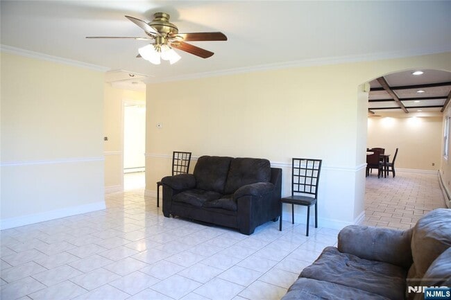 Building Photo - 2A Harvey Ave