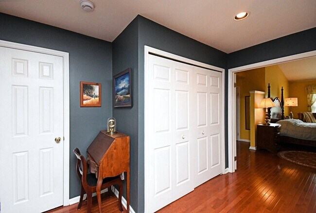 Building Photo - 187 Pinecrest Ln