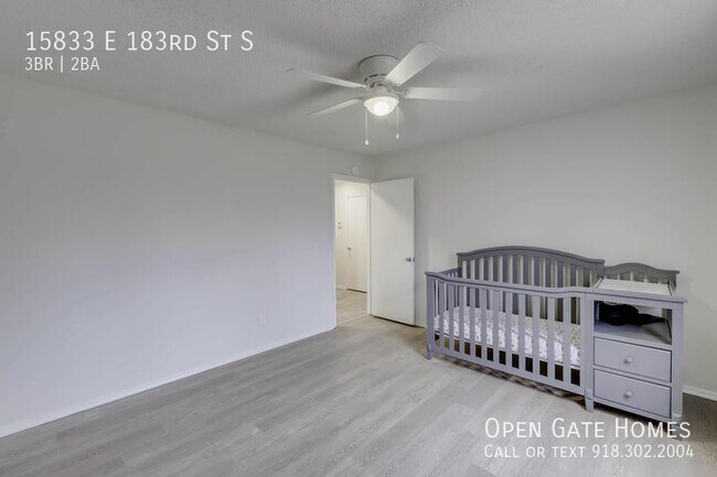 Building Photo - 15833 E 183rd St S