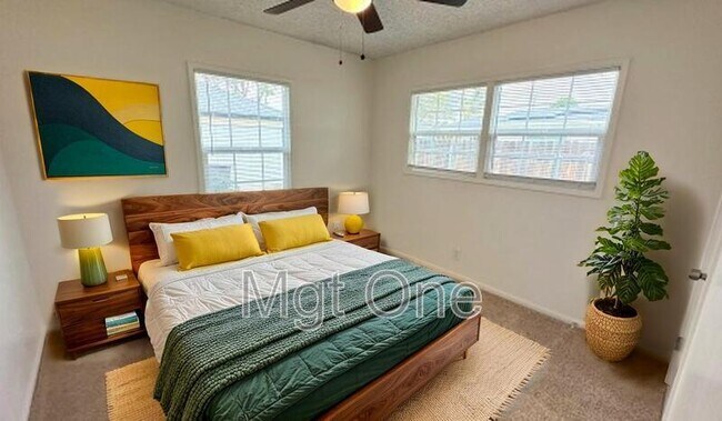 Building Photo - 6677 Mt Whitney Ave