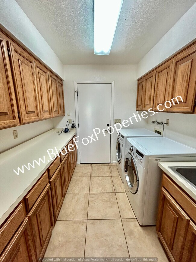 Building Photo - 4340 E Cerrada Del Charro