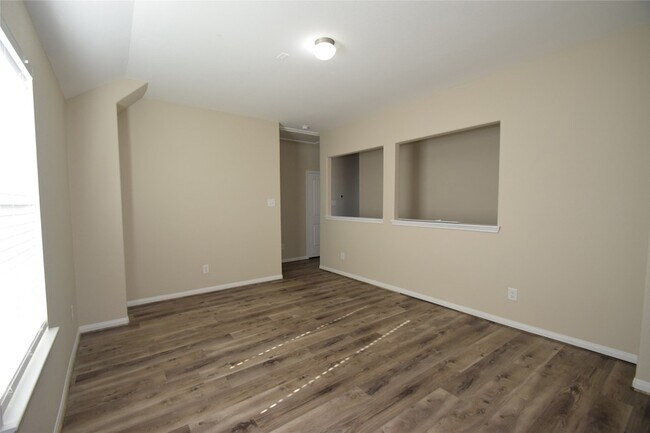 Building Photo - 24706 Pavarotti Pl