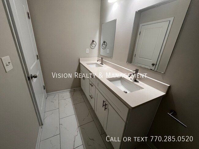 Building Photo - 8332 Triple Crown Dr