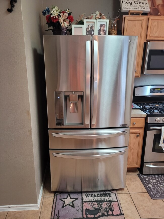 Building Photo - 23619 Twisting Falls Drive