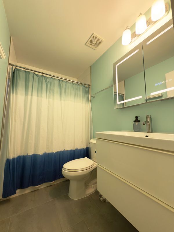 Building Photo - 749 Hamilton St