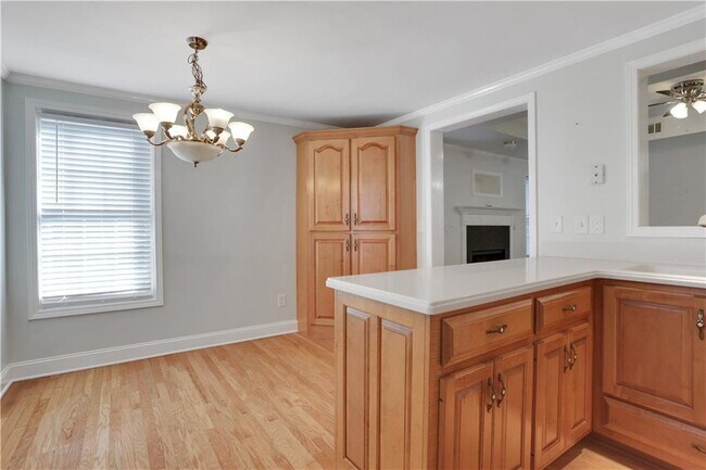 Building Photo - 127 Tara Blvd