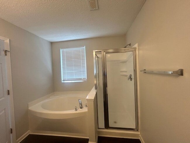 Building Photo - 4293 Kelso Dr