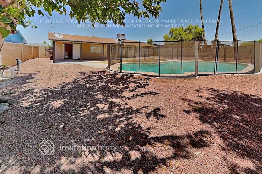 Building Photo - 1819 W Oraibi Dr
