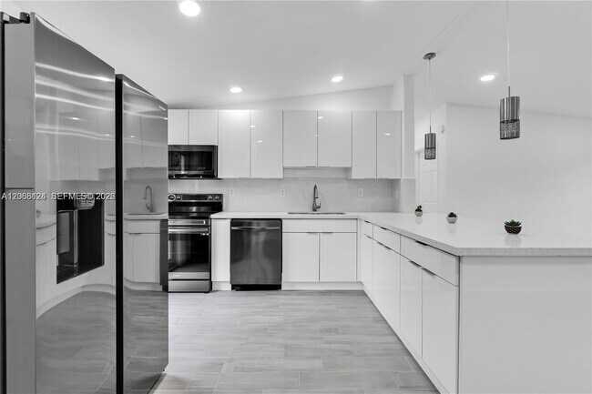 Building Photo - 1175 NW 133rd St