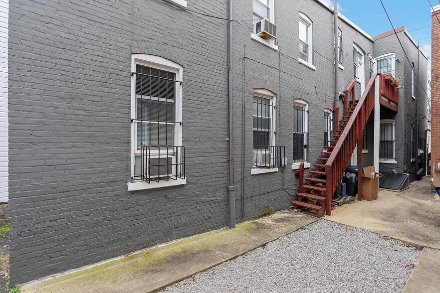 Building Photo - 109 N Patrick St