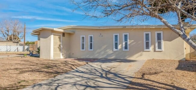 Primary Photo - 1710 Betty Cir