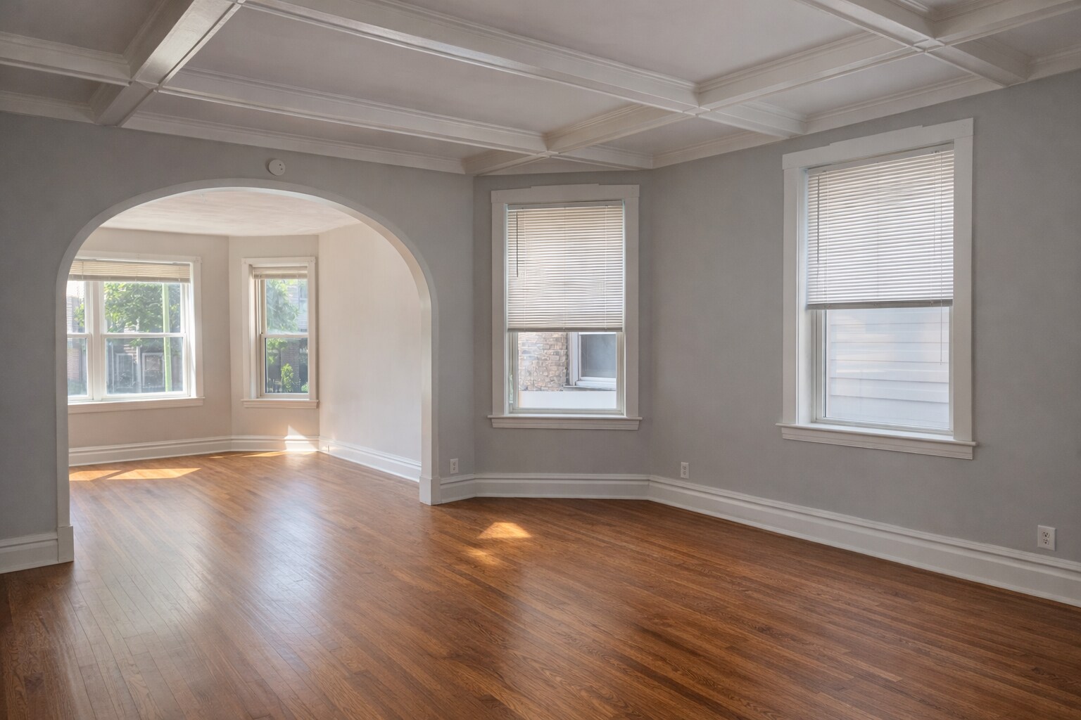 Dining Room - 3752 W Dickens Ave
