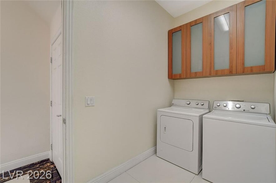 laundry - 2554 Regency Cove Ct