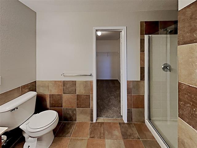 Building Photo - 9020 Cheswick Dr