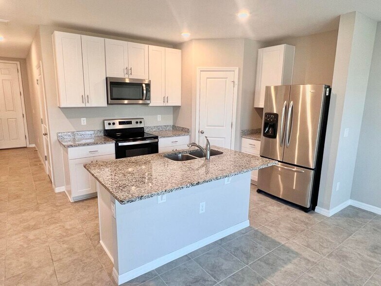 Building Photo - 17125 Blowfish Dr