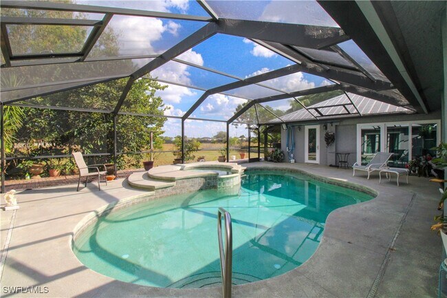 Building Photo - 3935 70th Ave NE