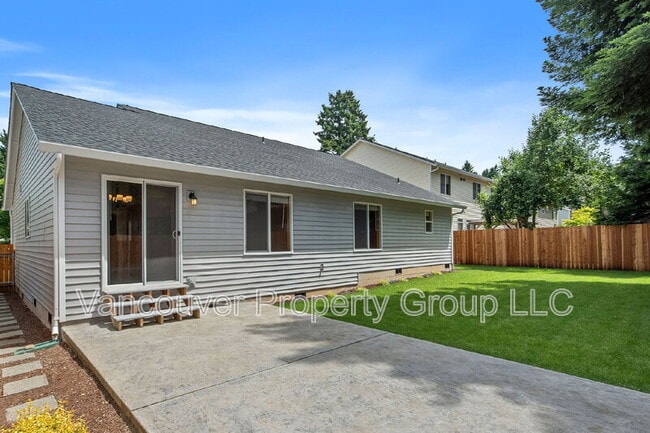 Building Photo - 3106 NE 183rd Pl