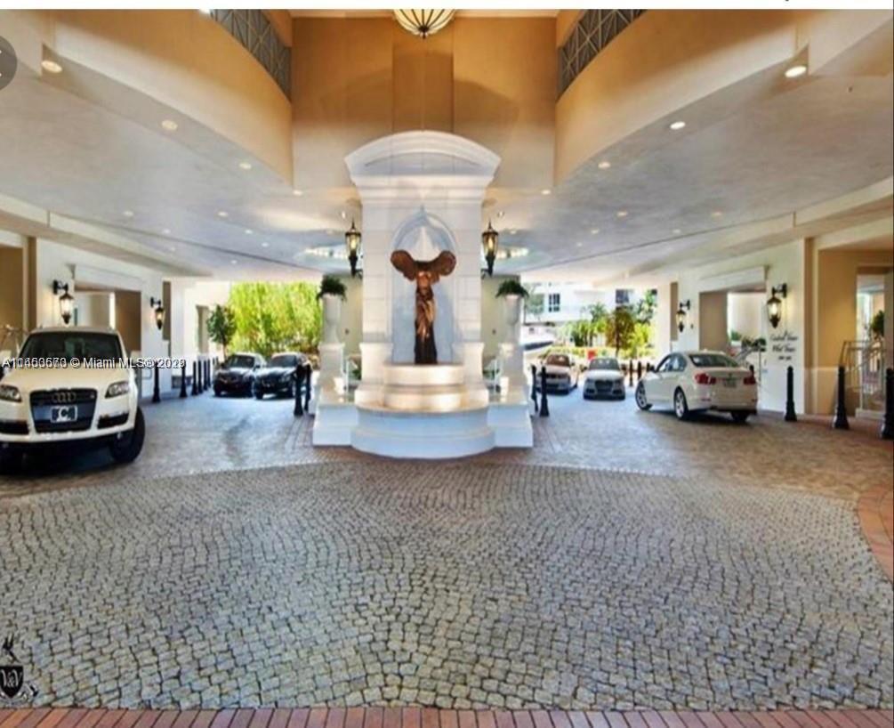 Building Photo - 200 Sunny Isles Blvd