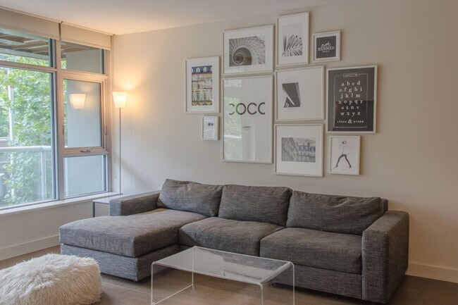 Building Photo - 1Bd/1Ba Seattle Condo