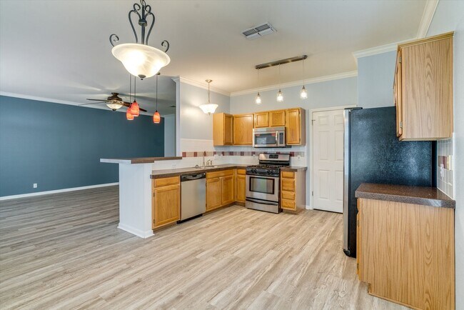 Building Photo - 2300 Wisteria Way