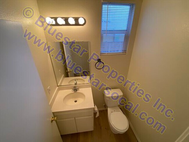 Building Photo - Home in VICTORVILLE! 4bd/2.5ba