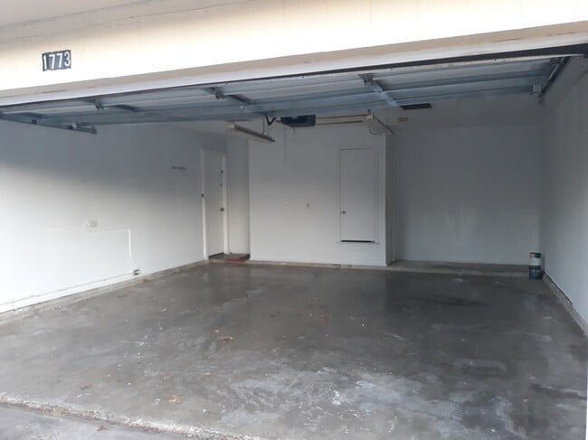 Building Photo - 1773 Glencairn Ln