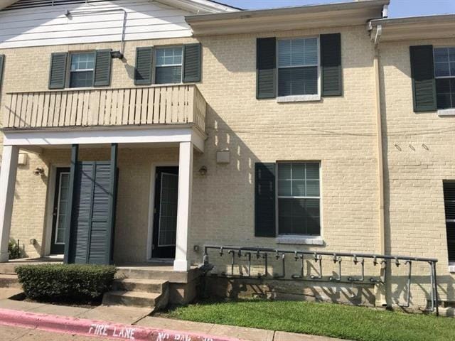 Building Photo - 4744 Bradford Dr