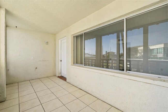 Building Photo - 8950 Park Blvd