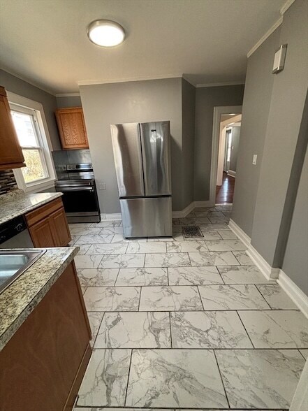 Building Photo - 203 Bigelow St