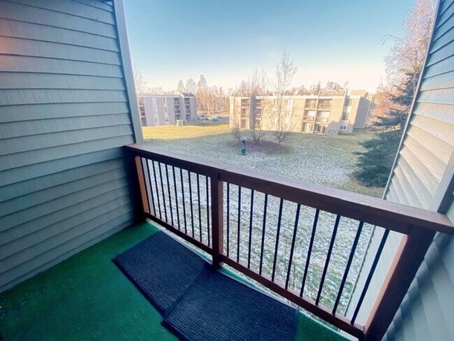 Building Photo - 4660 Reka Dr
