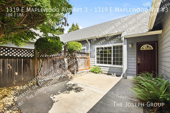 Building Photo - 1319 E Maplewood Ave