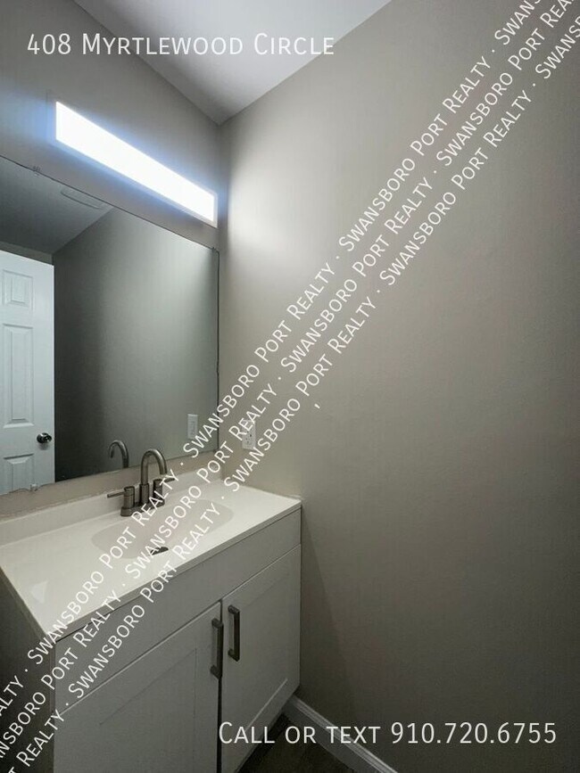 Building Photo - 408 Myrtlewood Cir