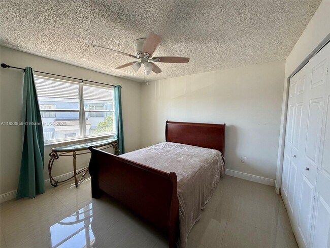 Building Photo - 8650 SW 212th St