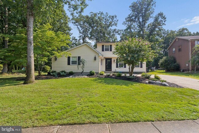 Building Photo - 306 Candlewood Ln